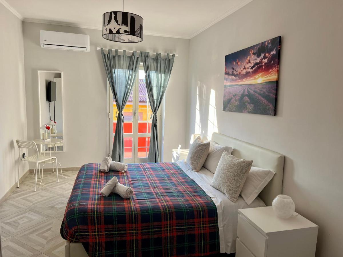 Hangar Inn ฟิวมิชีโน ภายนอก รูปภาพ